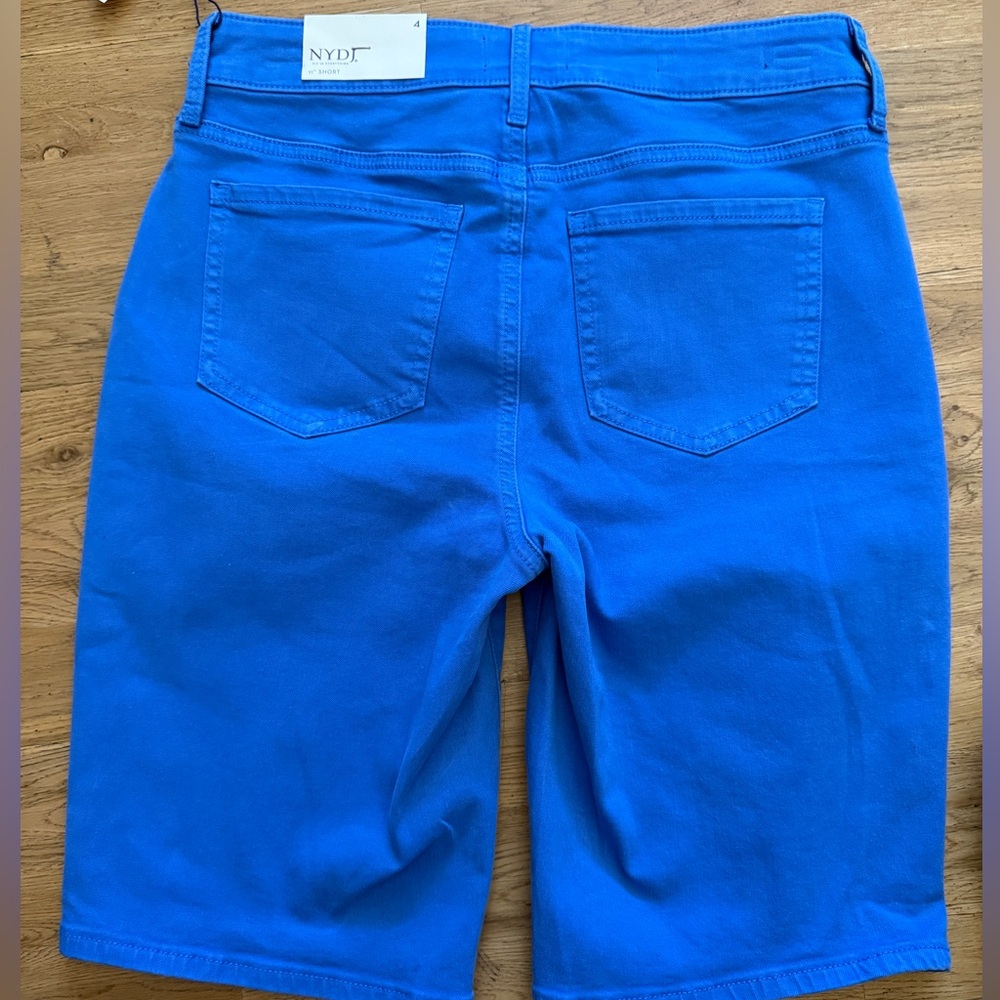 NYDJ Women’s  Blue Shorts 11’ size 4